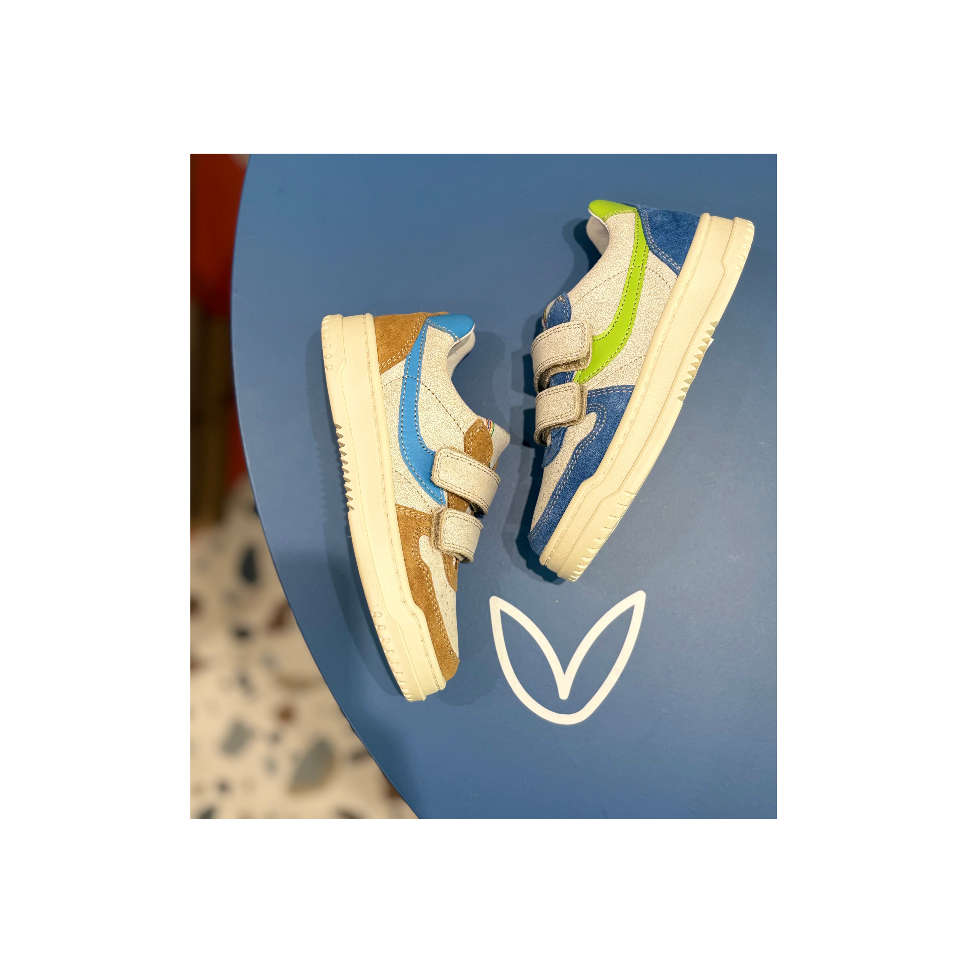 Sneaker - 8709